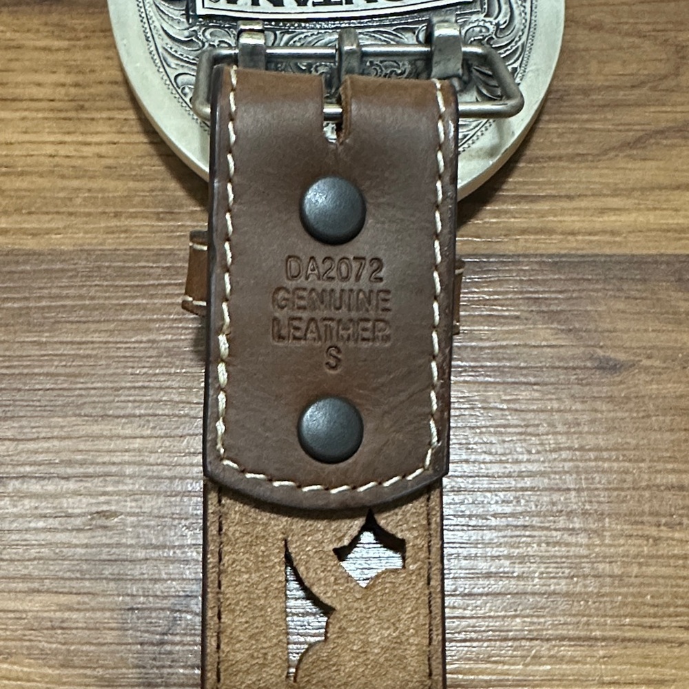 Montana Silversmiths Brown Leather Belt with Silver Buckle - Picture 4 of 6